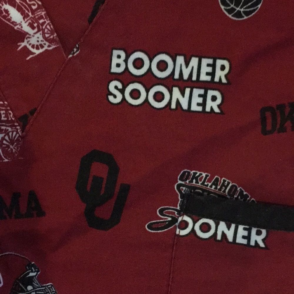 OU scrub top M - Picture 10 of 13